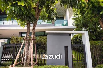 5 Bed 4 Bath 318 SQ.M Setthasiri Krungthep Kreetha