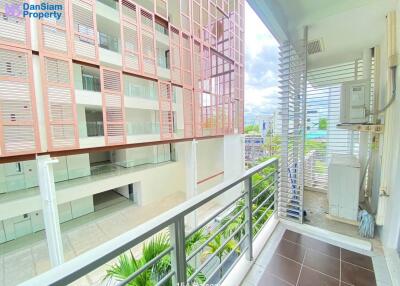 Beachfront Condo in Hua Hin Center at Baan Sandao