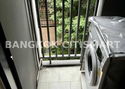 Condo at Chewathai Pinklao for rent