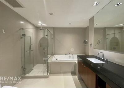 Luxurious 3-Bed Condo for Rent near BTS Phloen Chit Station, Athenee Residence, Bangkok