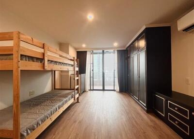 ขาย และให้เช่าคอนโดมิเนียม อคาเดเมีย แกรนด์ ทาวเวอร์  194 sq.m, 3 ห้องนอน Pent House