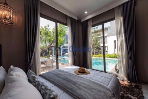 4 Bedrooms House South Pattaya H011865