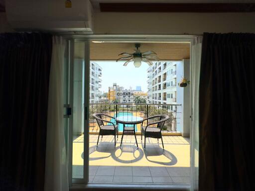 1 Bedroom Condo in Platinum Suites Condominium Jomtien