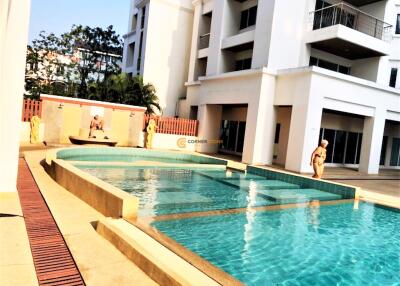 Studio Condo in Platinum Suites Condominiums Jomtien