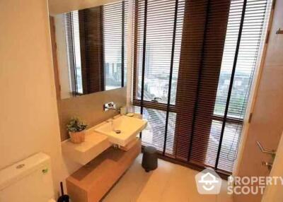 2-BR Condo at The Lofts Ekkamai near BTS Ekkamai