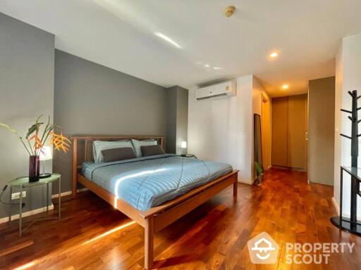 2-BR Condo at Ban Chao Phraya Condo near MRT Hua Lamphong