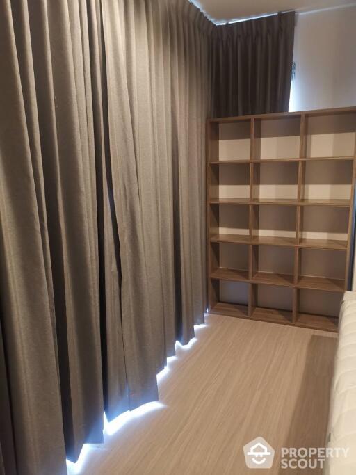 2-BR Condo at Life Asoke Hype near ARL Makkasan