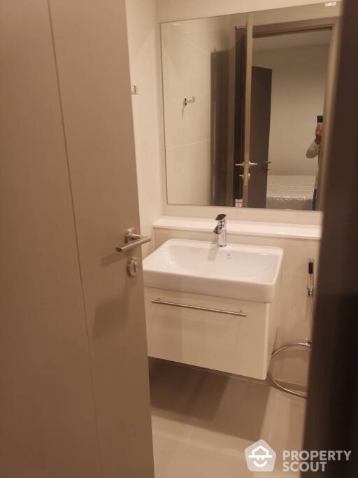 2-BR Condo at Life Asoke Hype near ARL Makkasan