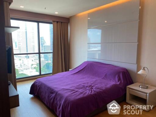 1-BR Condo at The Address Sathorn near BTS Saint Louis