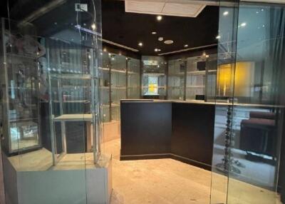 For Rent Bangkok Retail Sukhumvit BTS Asok MRT Sukhumvit Watthana