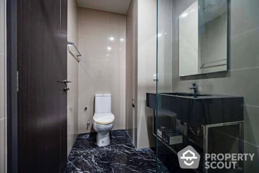 2-BR Condo at The Edge Sukhumvit 23 near MRT Sukhumvit