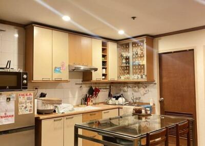 2-BR Condo at Wittayu Complex near BTS Phloen Chit