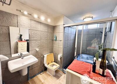 2-BR Condo at Wittayu Complex near BTS Phloen Chit