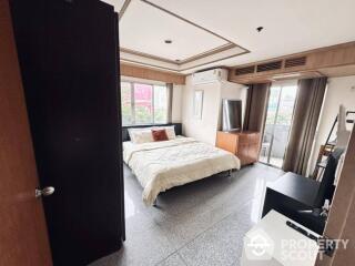 2-BR Condo at Wittayu Complex near BTS Phloen Chit