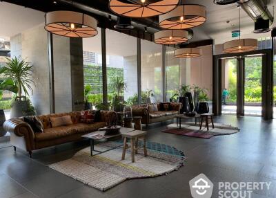 1-BR Condo at The Lofts Ekkamai near BTS Ekkamai