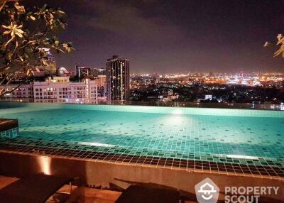 1-BR Condo at The Lofts Ekkamai near BTS Ekkamai