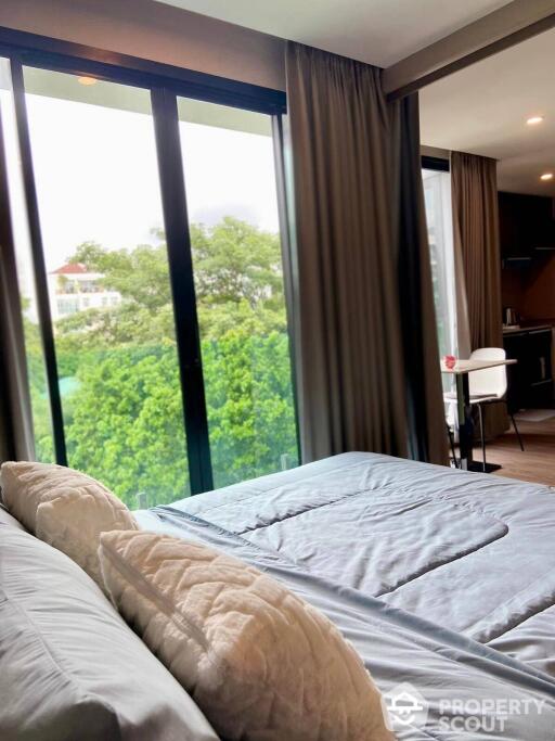 Studio Condo at The Teak Sukhumvit 39 near BTS Phrom Phong