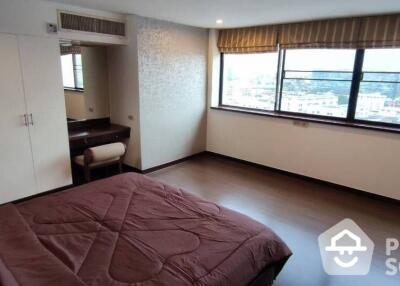 3-BR Condo at President Park Condominium near MRT Queen Sirikit National Convention Centre