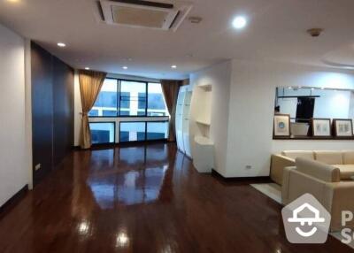 3-BR Condo at President Park Condominium near MRT Queen Sirikit National Convention Centre