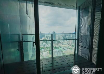 3-BR Condo at The Met Sathorn near BTS Chong Nonsi