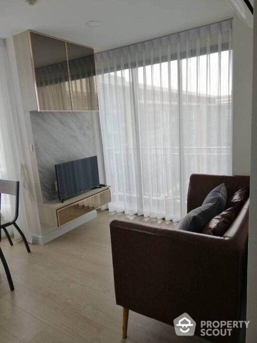 2-BR Condo at Metro Luxe Rose Gold Phahol - Sutthisan near BTS Saphan Khwai