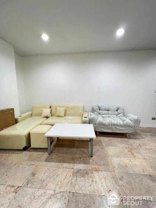 2-BR Condo at Wittayu Complex near BTS Phloen Chit