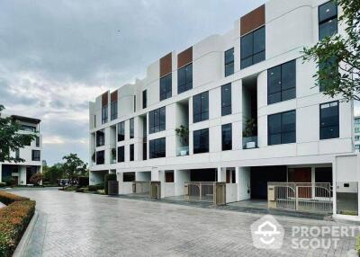 3-BR House at Demi Sathu 49 in Bang Phong Phang