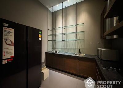 3-BR Condo at The Crest Ruamrudee near BTS Phloen Chit