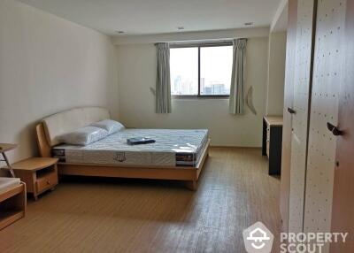 3-BR Condo at Royal Castle Sukhumvit near BTS Phrom Phong