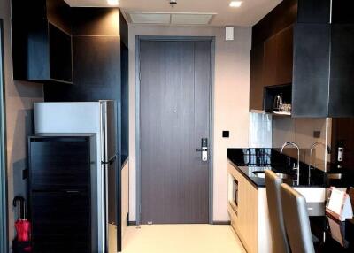 1-BR Condo at The Edge Sukhumvit 23 near MRT Sukhumvit