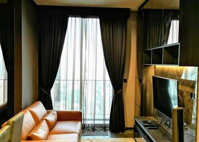 1-BR Condo at The Edge Sukhumvit 23 near MRT Sukhumvit