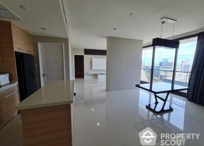 3-BR Condo at Aguston Sukhumvit 22 near MRT Queen Sirikit National Convention Centre