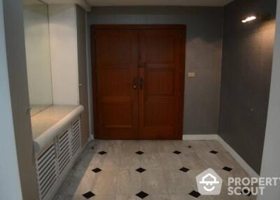 3-BR Condo at President Park Condominium near MRT Queen Sirikit National Convention Centre