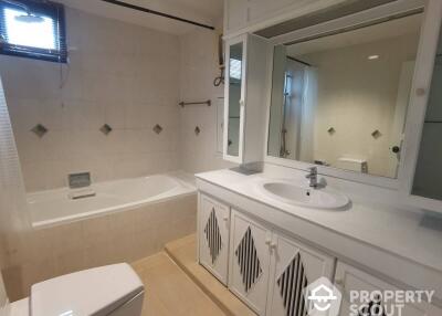 4-BR Apt. near BTS Phrom Phong