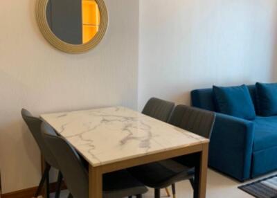 1-BR Condo at Supalai Premier Charoen Nakhon near BTS Krung Thon Buri