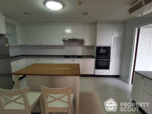 4-BR Apt. near BTS Phrom Phong