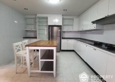 4-BR Apt. near BTS Phrom Phong