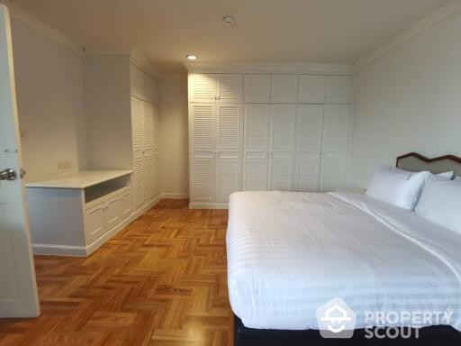 4-BR Apt. near BTS Phrom Phong