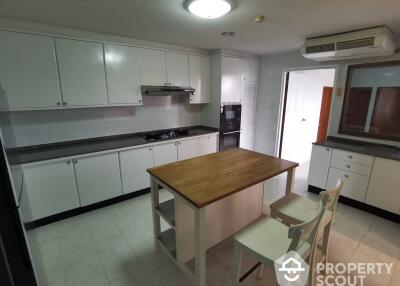 4-BR Apt. near BTS Phrom Phong