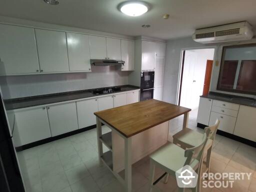 4-BR Apt. near BTS Phrom Phong