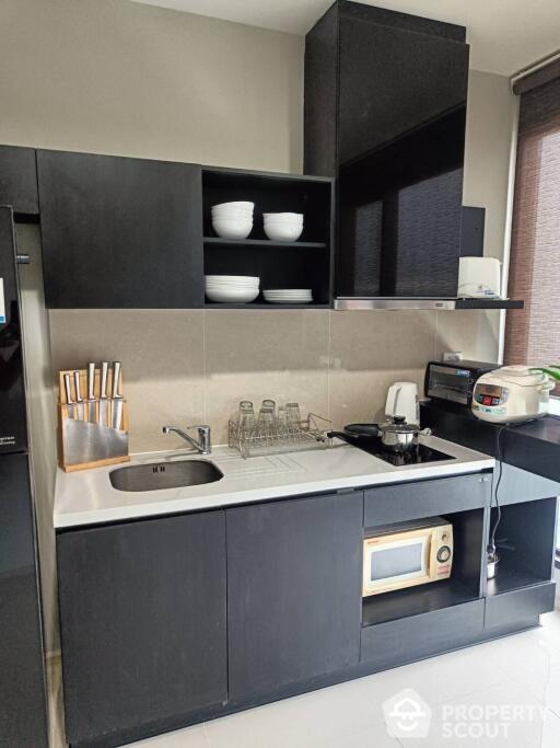 1-BR Condo at Rhythm Sukhumvit 44/1 near BTS Phra Khanong (ID 441150)