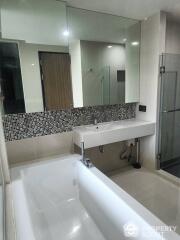 1-BR Condo at Rhythm Sukhumvit 44/1 near BTS Phra Khanong (ID 441150)