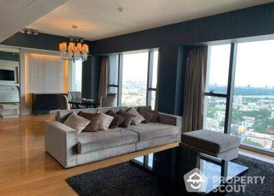 3-BR Condo at The Met Sathorn near BTS Chong Nonsi