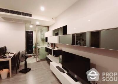 1-BR Condo at The Room Sathorn near BTS Saint Louis