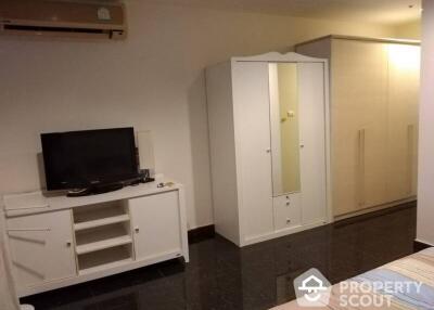 2-BR Condo at Sukhumvit City Resort Condominium near BTS Nana