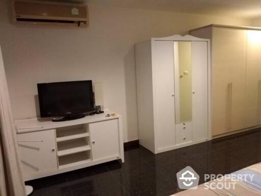 2-BR Condo at Sukhumvit City Resort Condominium near BTS Nana