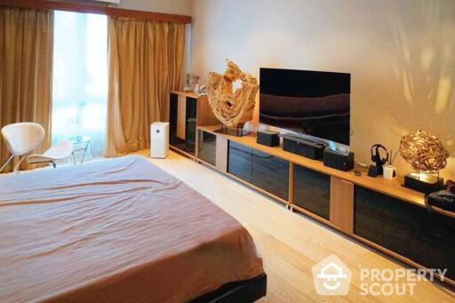 1-BR Condo at Citi Smart Sukhumvit 18 near BTS Asok