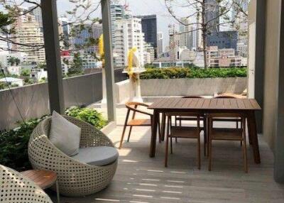 2-BR Condo at Walden Asoke near MRT Sukhumvit