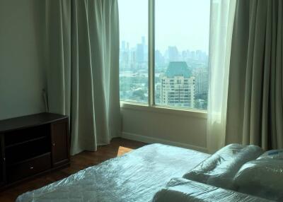 3-BR Condo at Siri Residence Sukhumvit near BTS Phrom Phong (ID 457002)