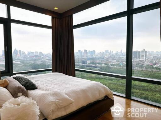 2-BR Condo at Circle Living Prototype New Petchburi near MRT Phetchaburi